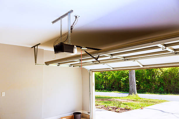 Top rated local Garage Door Panel Replacement specialists in Lakeside, TX